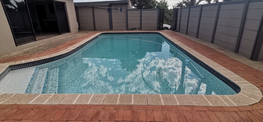 4 Bedroom Property for Sale in Bothasrus Eastern Cape
